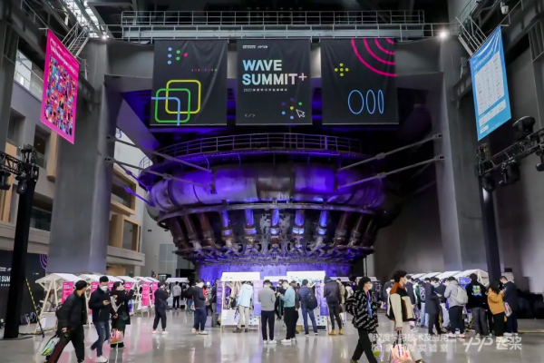 凝聚406万开发者，飞桨十大发布提速产业智能化